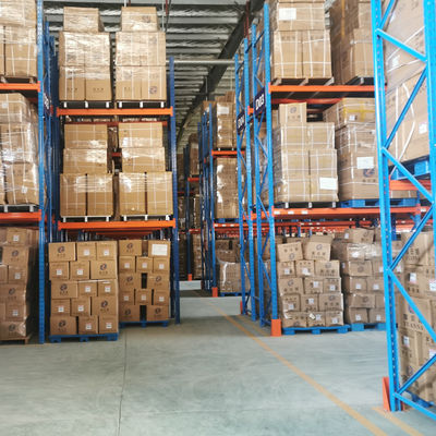 Customized Metal Warehouse Racking Simple Structures Heavy Duty Industrial Racking