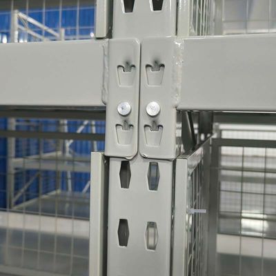Indoor Adjustable Shelves Medium Duty Industrial Rack Shelving For Optimal Space Utilization
