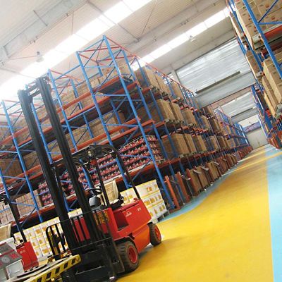 Warehouse Storage Racks Drive Through Racking For Heavy Duty Storage Requirements